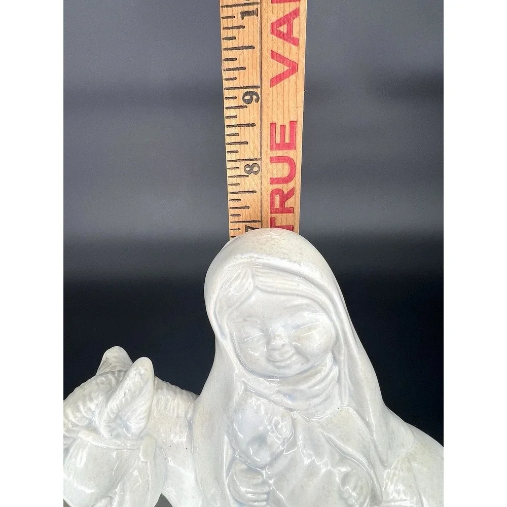 Vintage 1981 Scioto Molds Child Nativity Scene Porcelain Figurine White Glossy